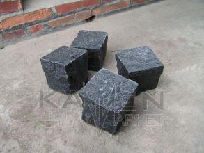 Žula - Sivo-čierne dlažobné kocky 4x6 cm