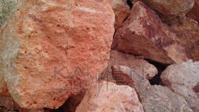 Tufa červená - kusový kameň - ᴓ 10-40cm