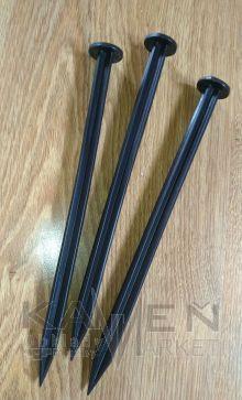 Plastový kolík / Klinec