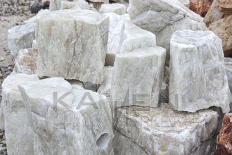 Onyx - kusový kameň